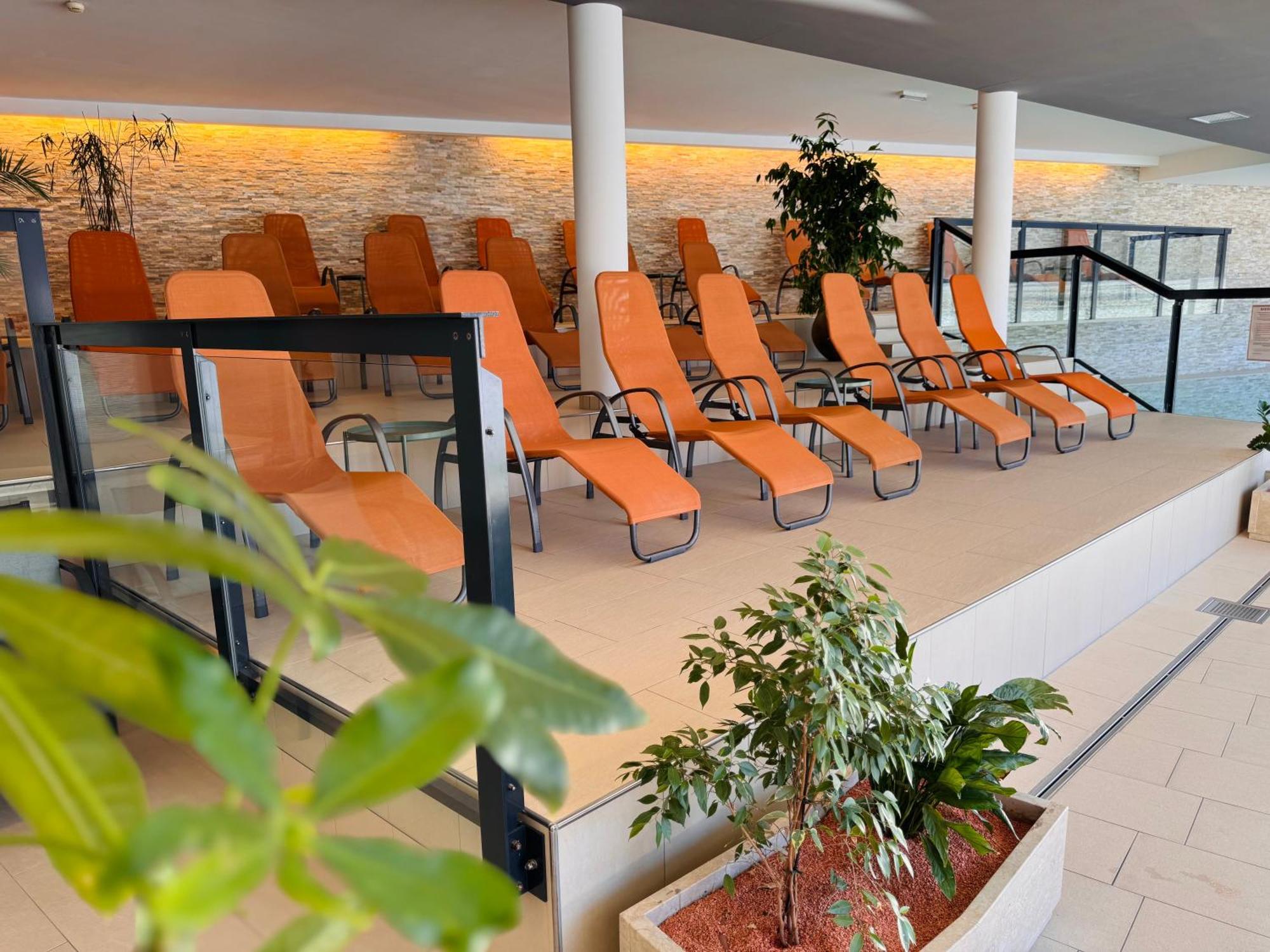 Hotel Spirodom Адмонт Экстерьер фото