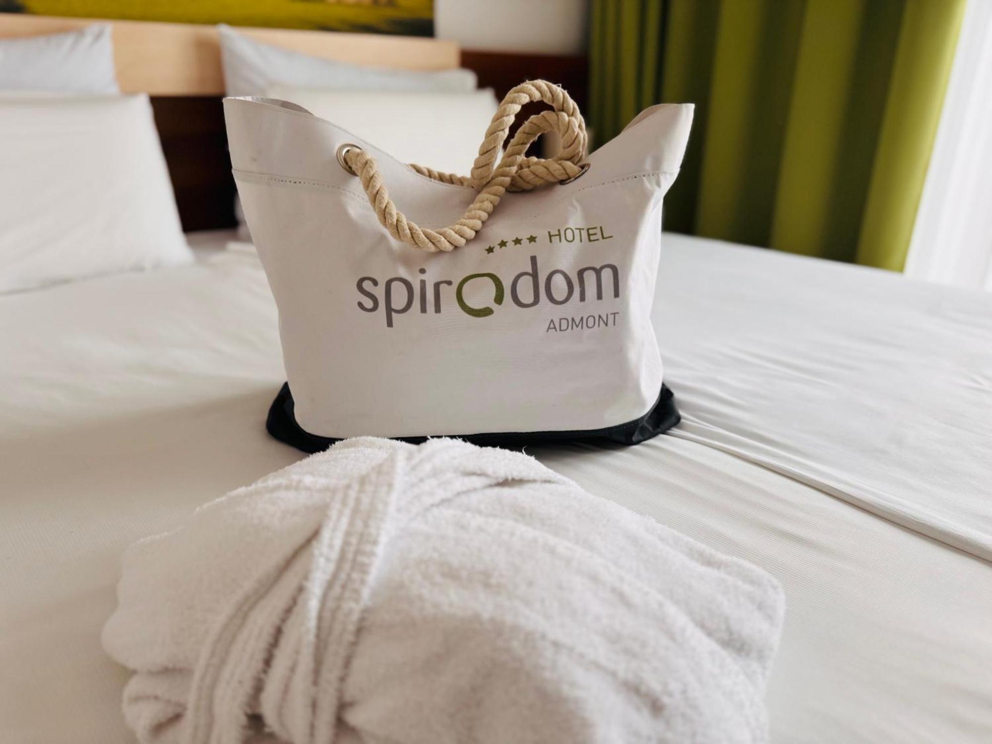 Hotel Spirodom Адмонт Экстерьер фото