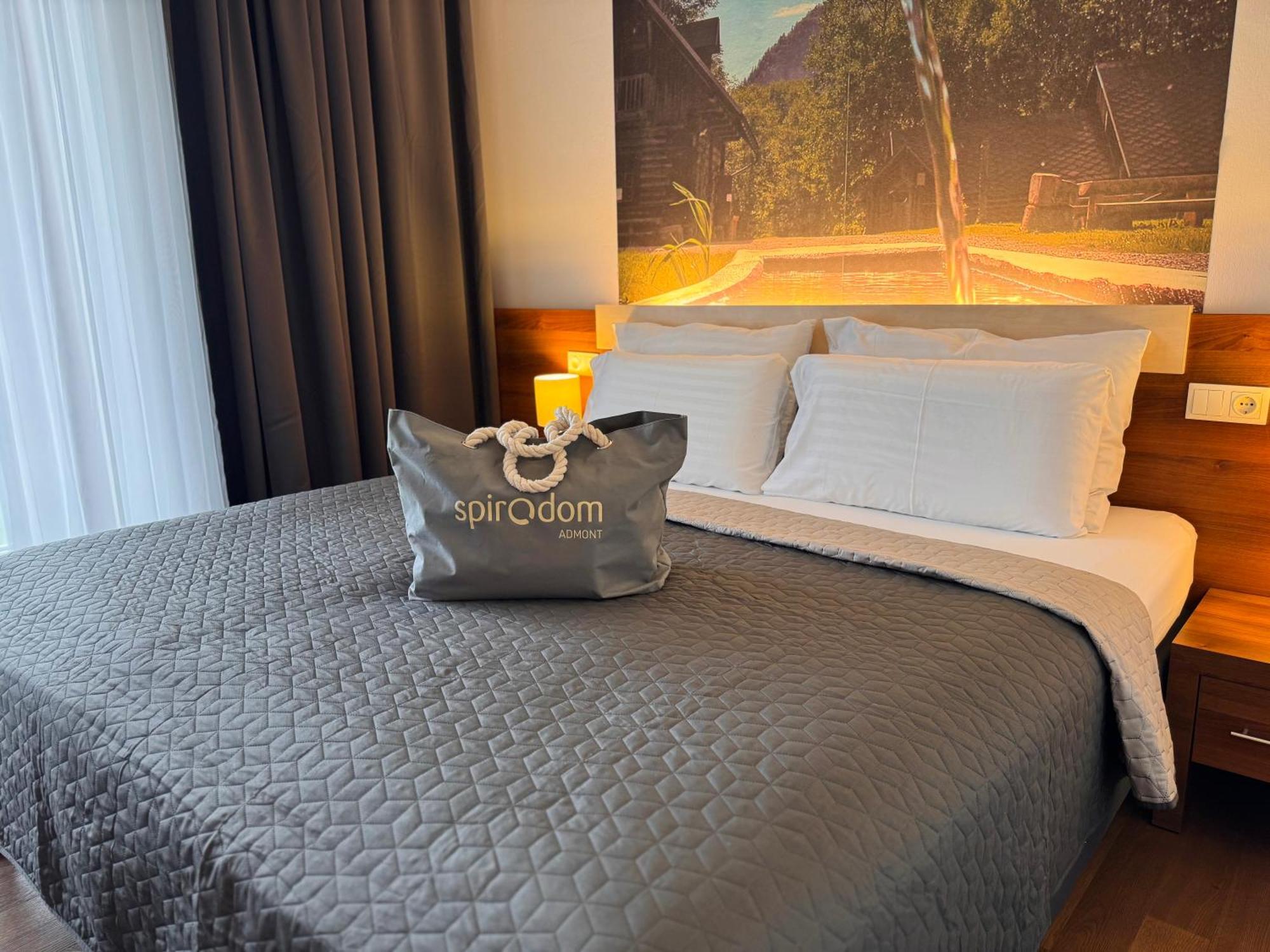 Hotel Spirodom Адмонт Экстерьер фото